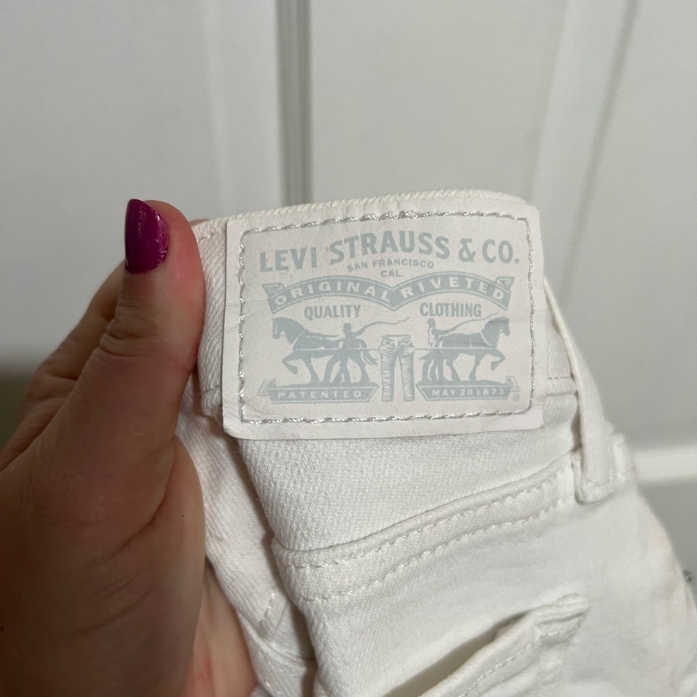 Women’s Levi 711 Skinny White Jeans Size 27 - Picture 6 of 6